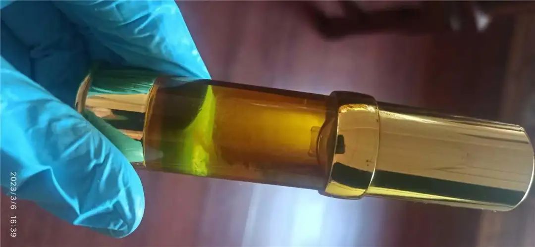 新品发布 姜茶油是一种具有保湿、滋润、抗氧化和抗炎等功效的天然植物油，可应用于护肤和美容。