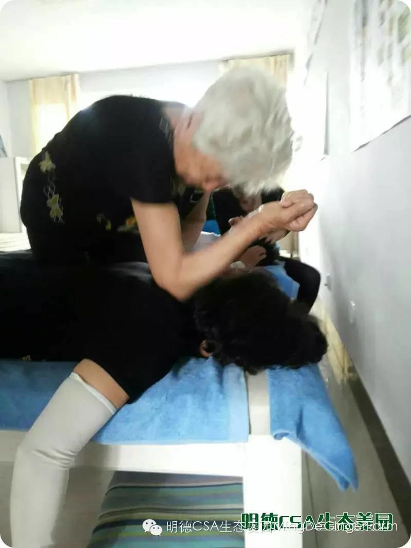 姜园5月新入股东王丽华 介绍。感恩纯朴 利他 服务 奉献的82岁的呼和浩特原始点志愿者！