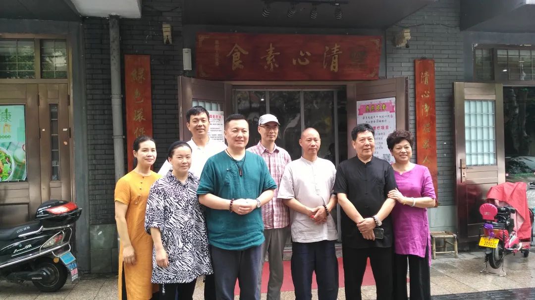 (●'◡'●)6月庆祝春播春种顺利完成！ 姜膏姜油 端午糯米 会员积分换购特惠 ，2023预售大米 会员折上折 6.18折